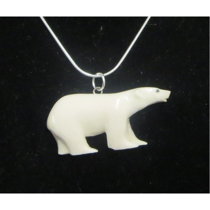 collier ours polaire en bois de caribou
